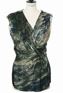 HELMUT LANG

Green black marble printed silk drape